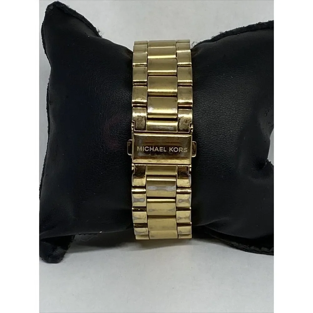 Michael Kors MK5605 Women's Stainless Steel Analog Dial Quartz Wrist Watch XX922